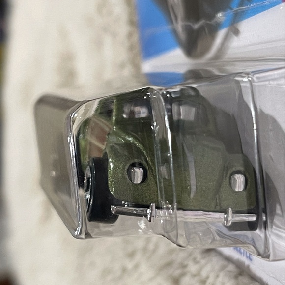 Brand New Hot Wheel Volkswagen Beetle in Green Unopened Condition - Picture 6 of 6